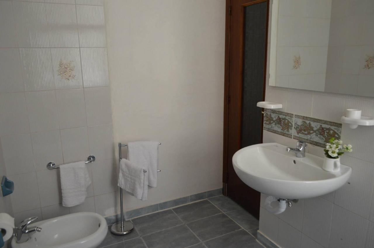 Bed and Breakfast Scilla A Vinedda Екстер'єр фото