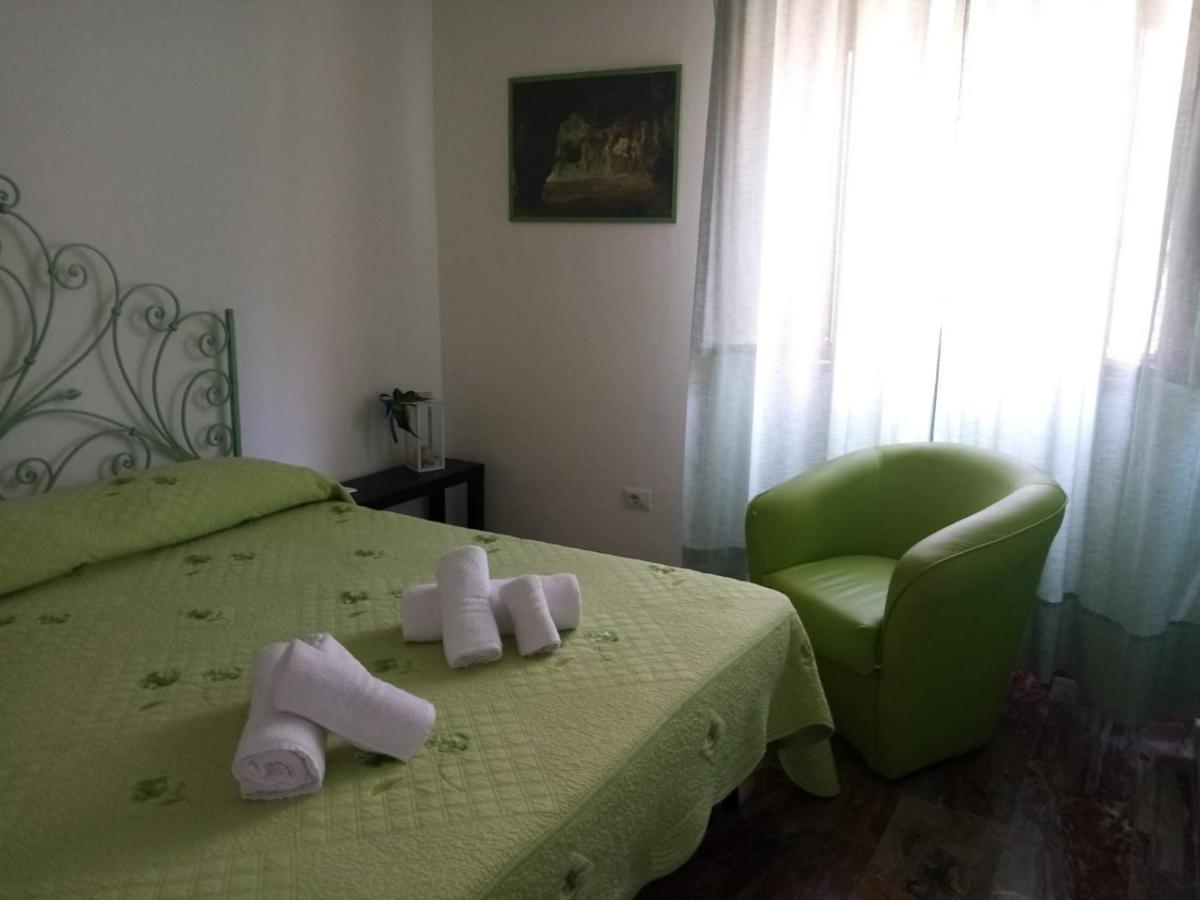 Bed and Breakfast Scilla A Vinedda Екстер'єр фото