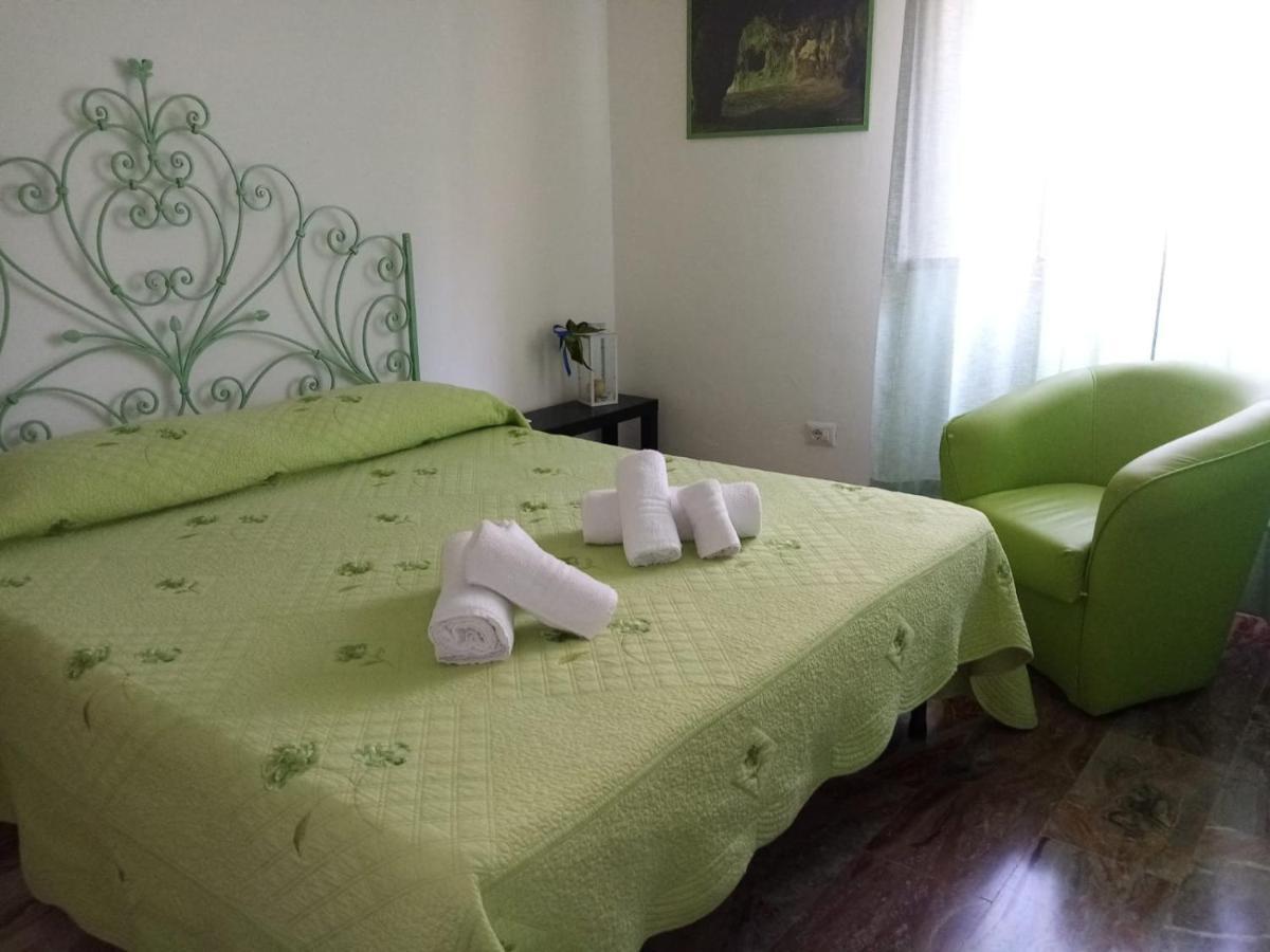 Bed and Breakfast Scilla A Vinedda Екстер'єр фото